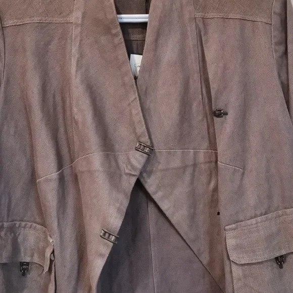 Where | Light Jacket - Picture 2 of 5